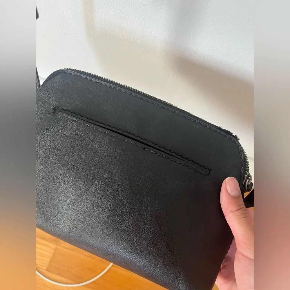 Black Target Handbag - Picture 2 of 3